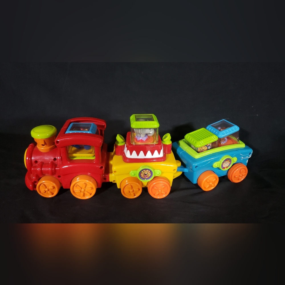 Fisher-Price Peek-a-Blocks Press and Go Train